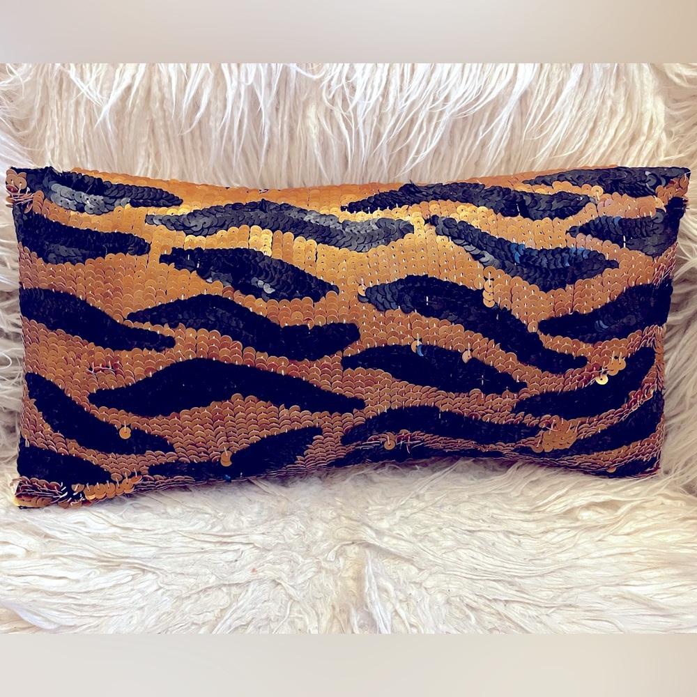 Sequined accent pillow